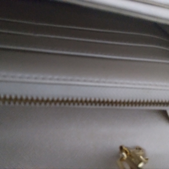 Bebe Clutch/Shoulder Bag in Pale Pink - Picture 4 of 12